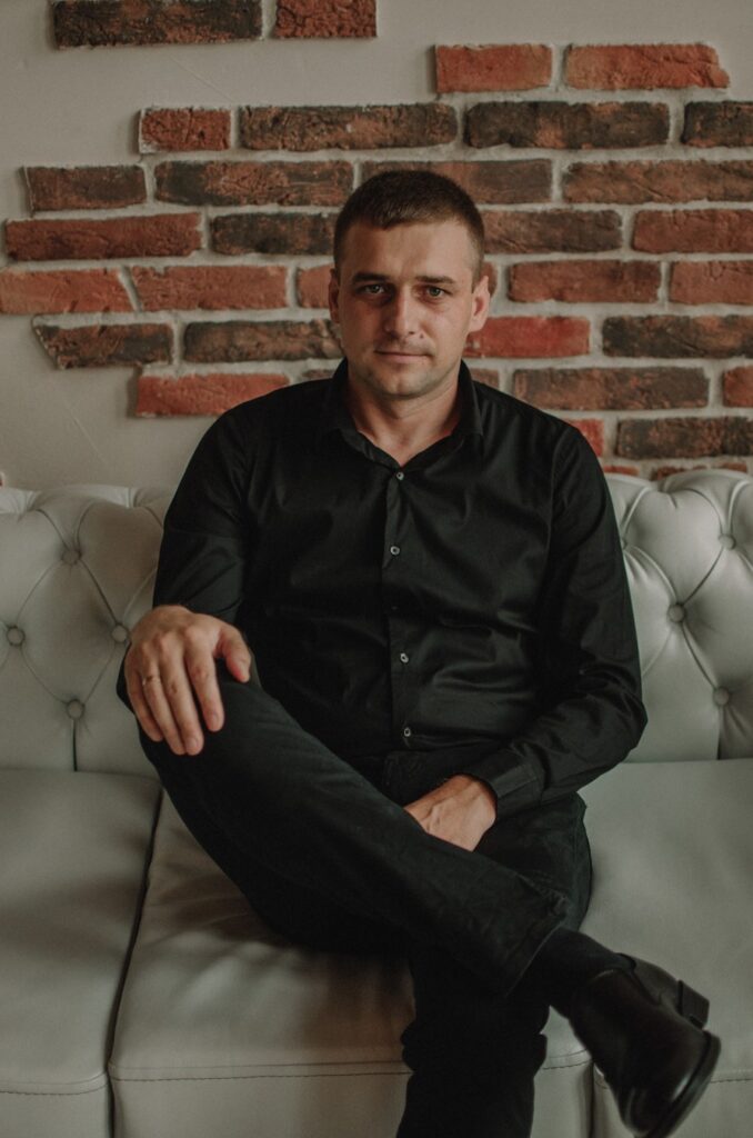 андрій мариняк, поліграфолог